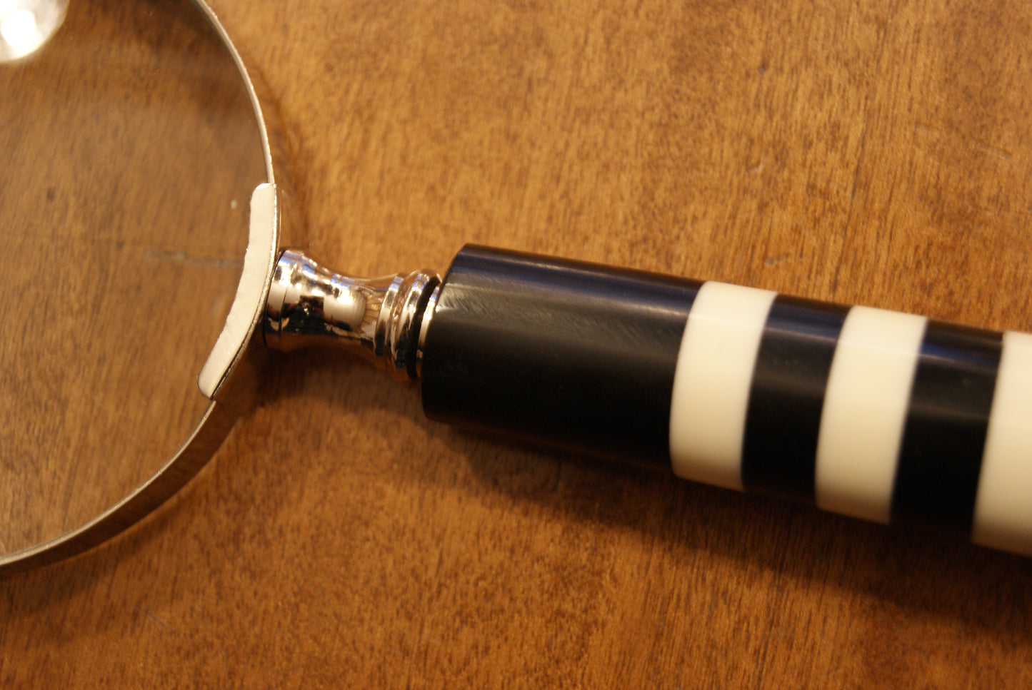 Lente d'ingrandimento con manico in osso - Ø 7,5 cm