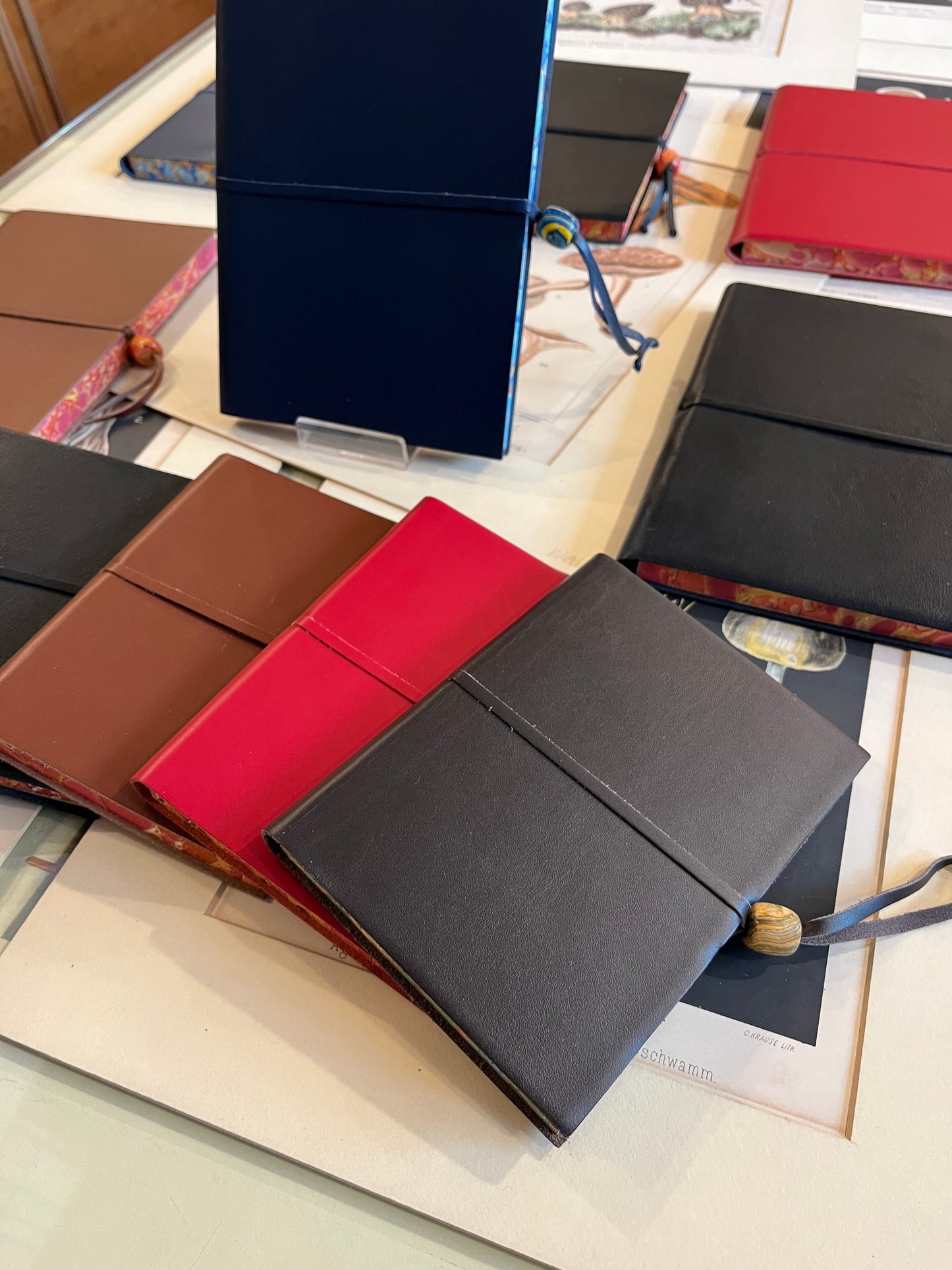 Quaderno 120 pagine bianche, finitura marmorizzata - 12 x 16,5 cm