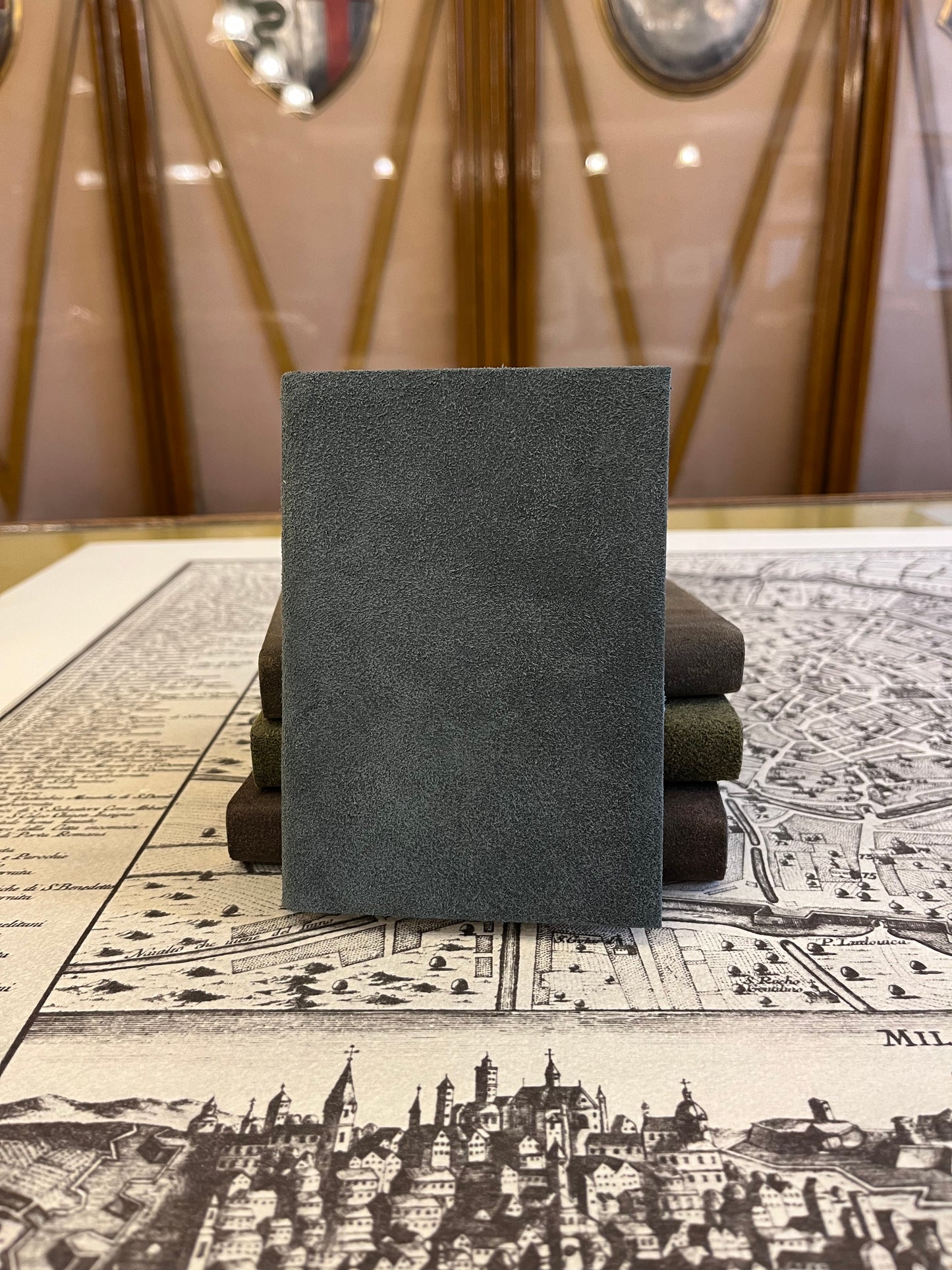 Quaderno 120 pagine bianche, copertina in pelle scamosciata - 9 x 13 cm