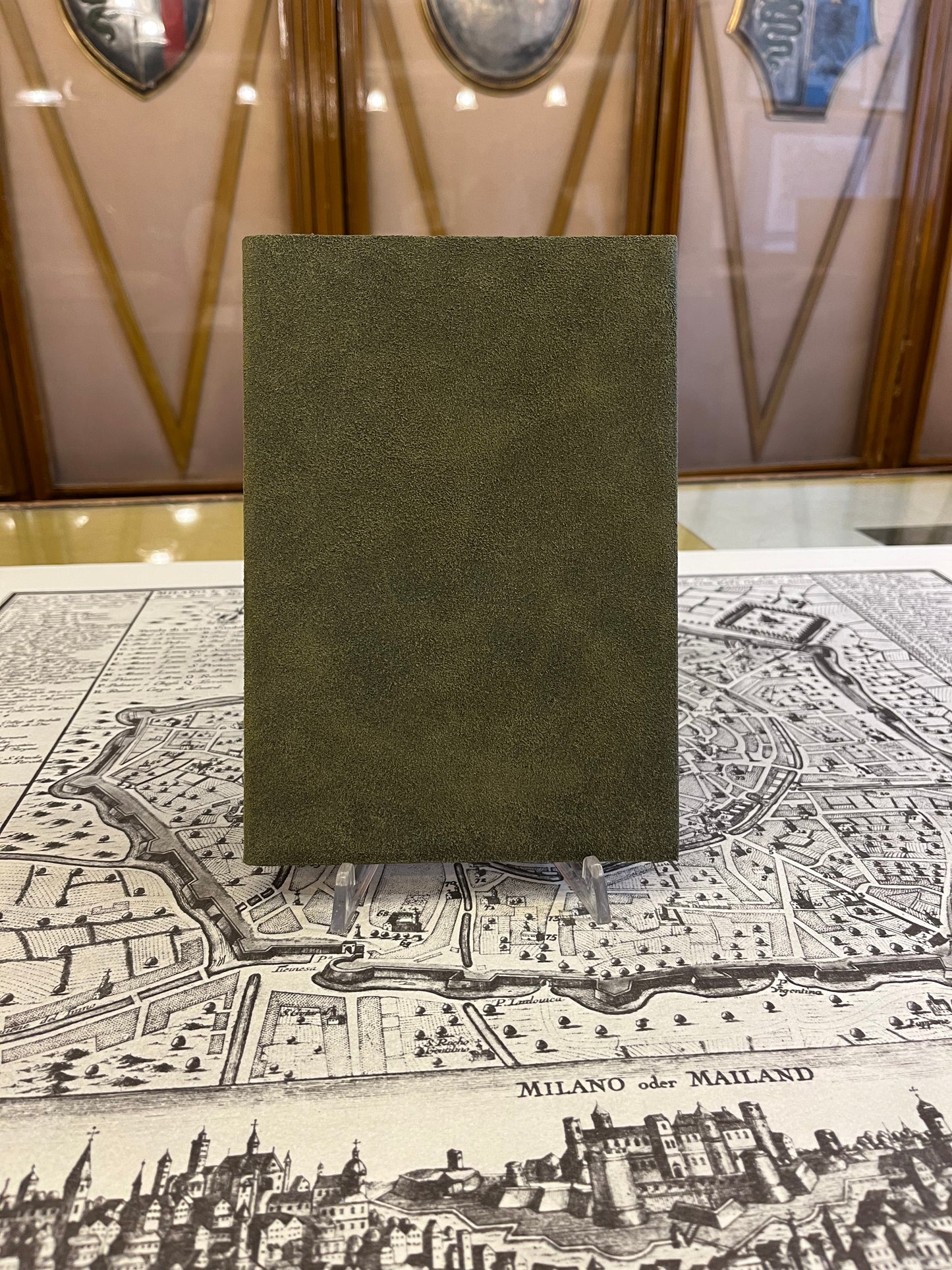 Quaderno 120 pagine bianche, copertina in pelle scamosciata -  14 x 21 cm