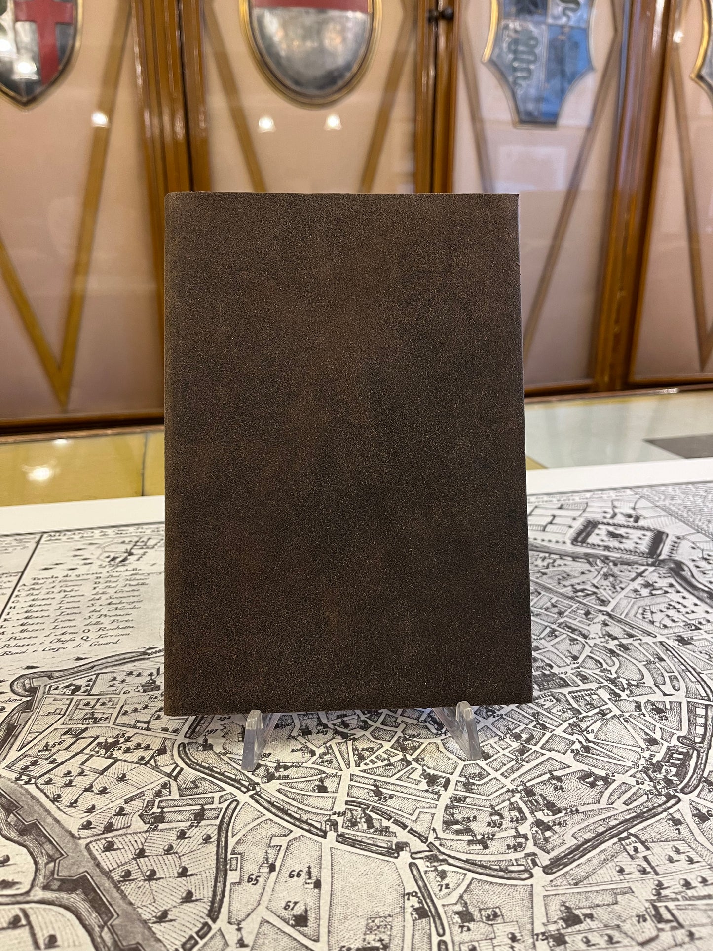 Quaderno 120 pagine bianche, copertina in pelle scamosciata -  14 x 21 cm